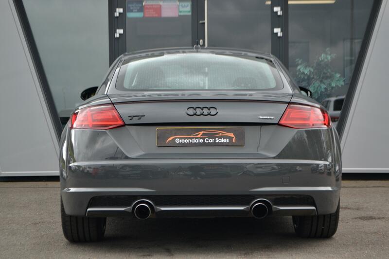 AUDI TT