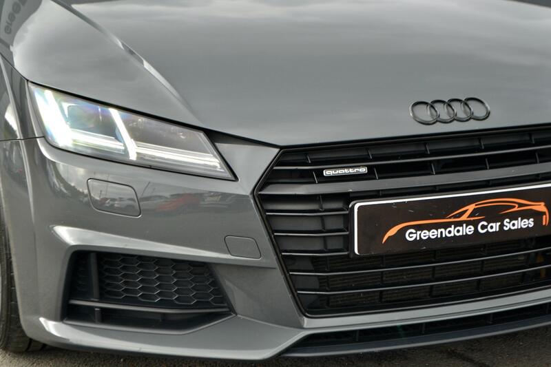 AUDI TT